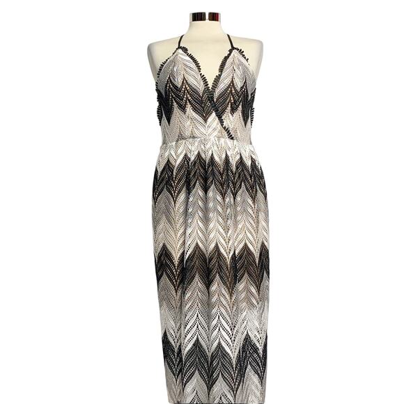 Dress the population Lucia lace chevron maxi dress - Picture 3 of 7